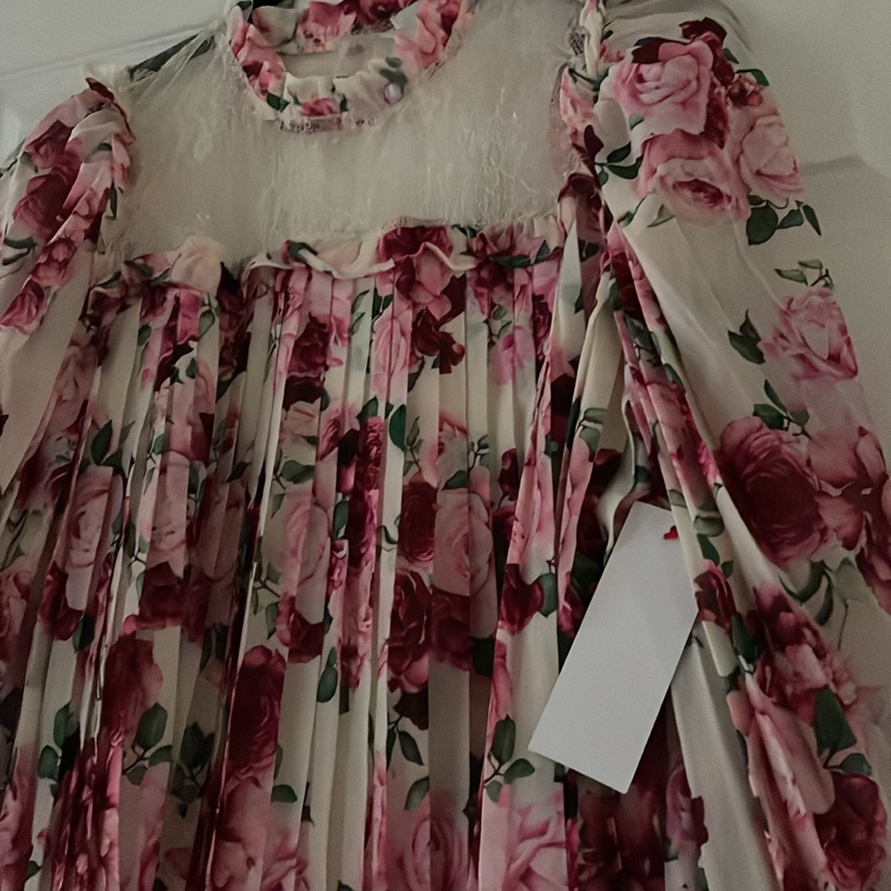 Aura Blouse (Red/Pink Floral Design) - Picture 3 of 4